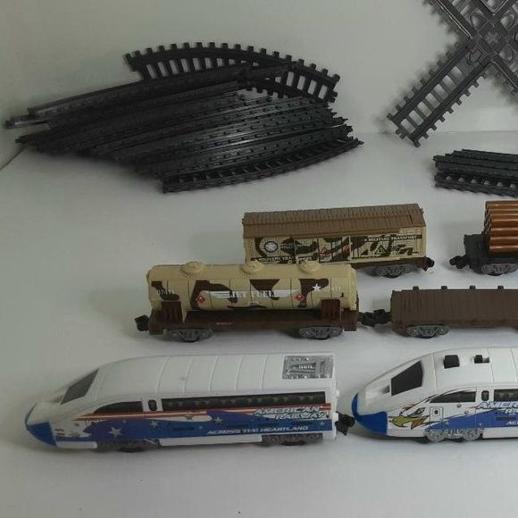 Jakks Pacific Train Set Lot - 37 Pieces - Complete - Picture 2 of 8
